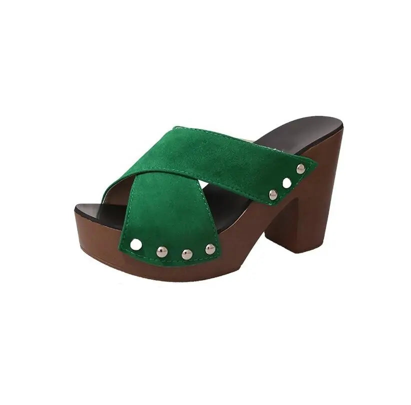 Square High Heel Plateau Damen Sommer Sandaletten: Elegante Nieten Pumps