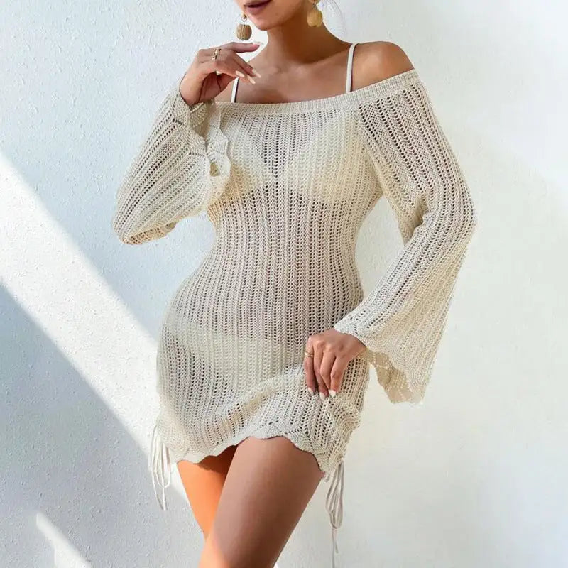 Einfarbiges gestricktes Strandkleid
