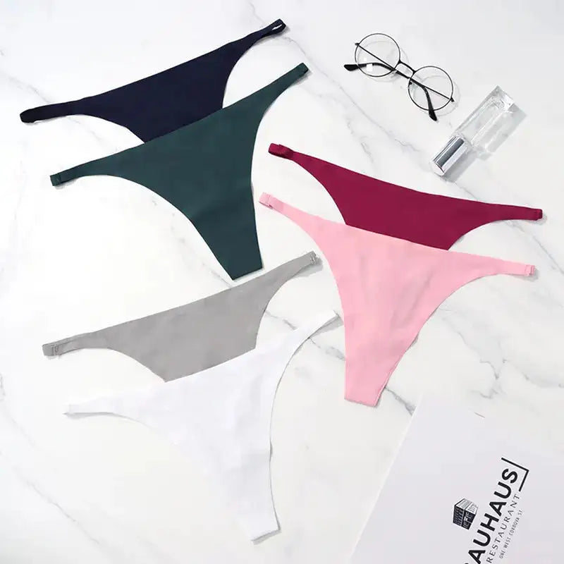 Nahtloser Seidenbikini
