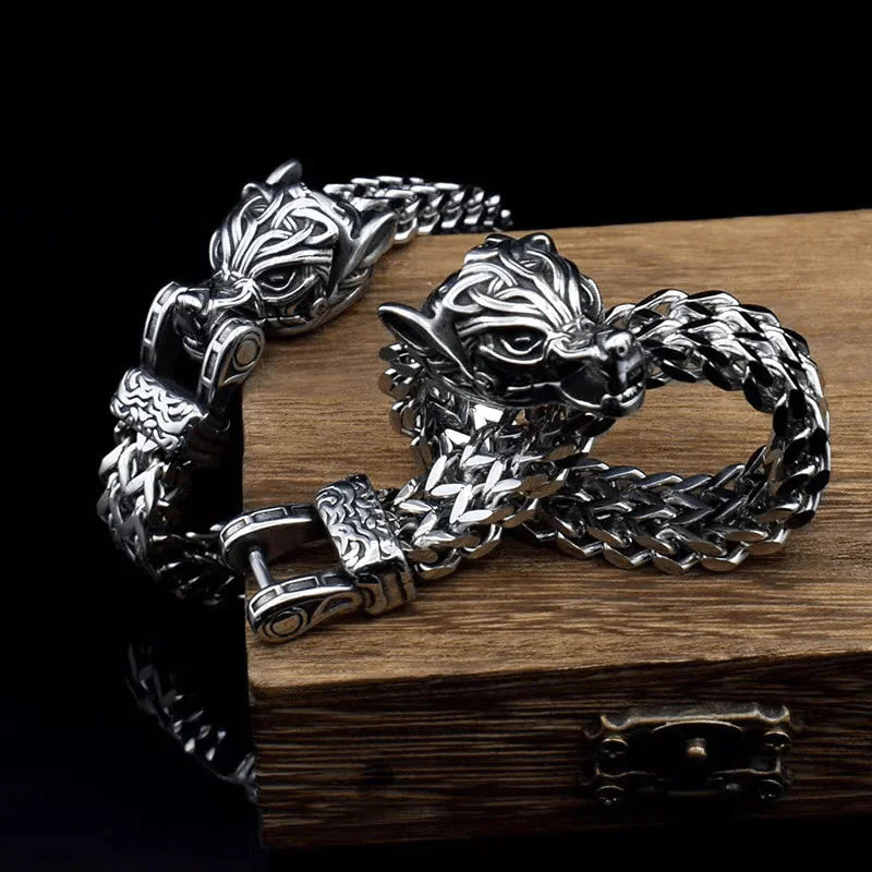 Wolfskopf-Armband