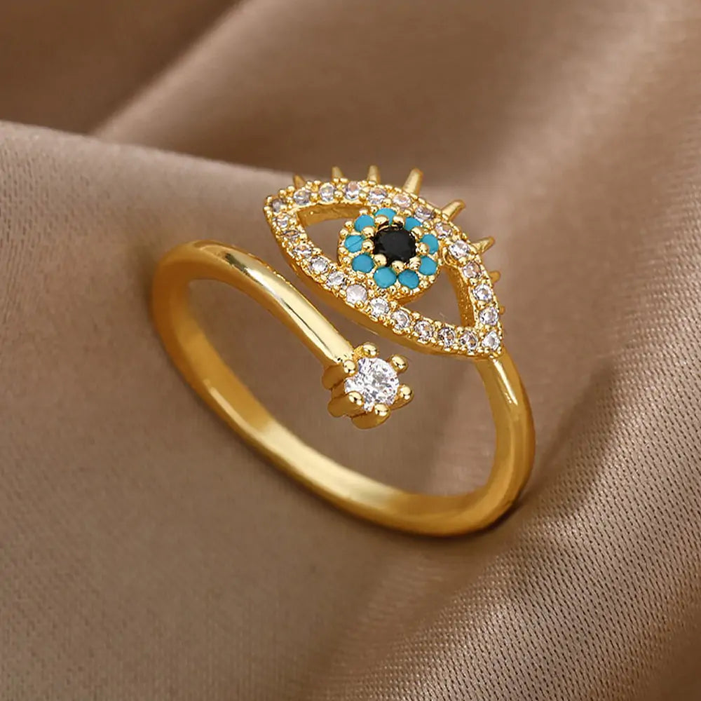 Türkische blaue Ringe mit bösem Blick