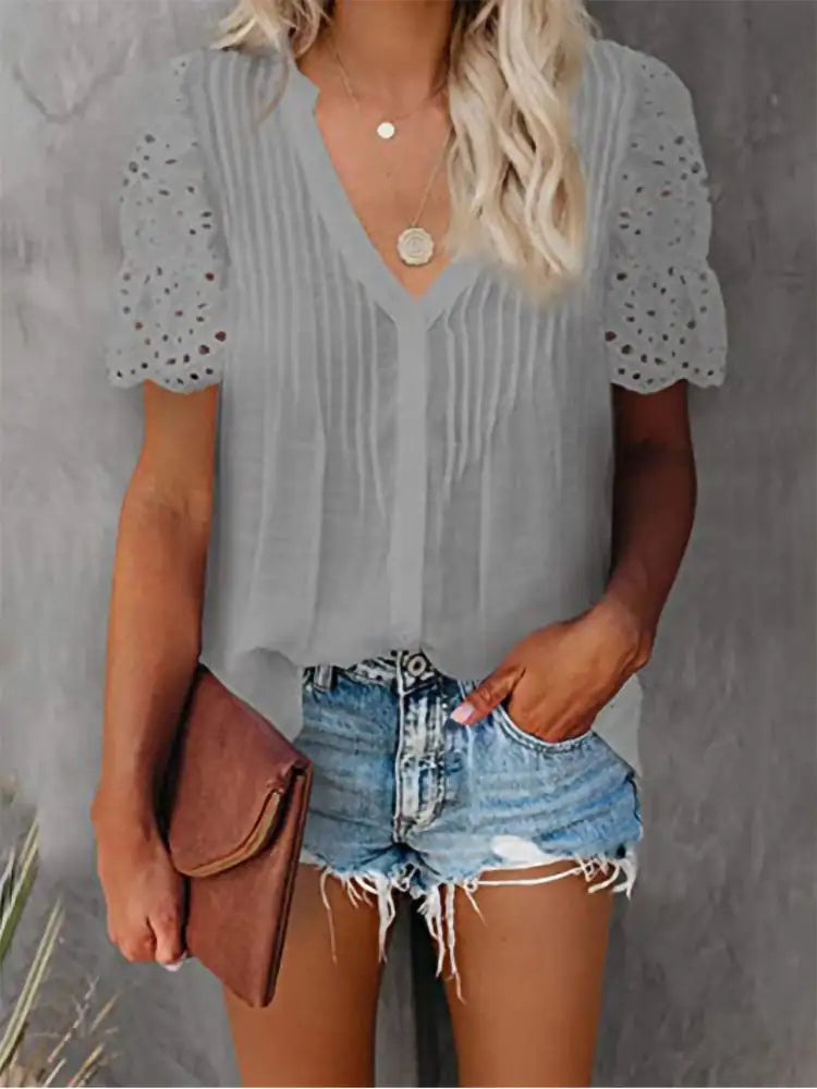Shirt mit Spitze und V-Ausschnitt Emily