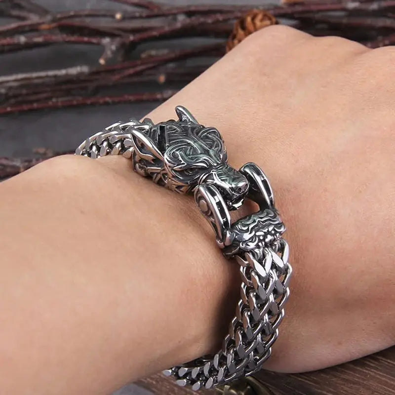 Wolfskopf-Armband