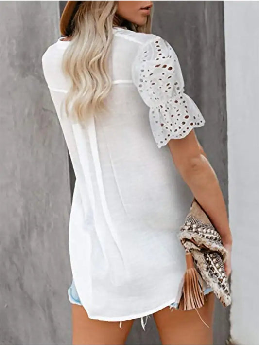 Shirt mit Spitze und V-Ausschnitt Emily